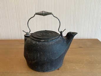 Antique Bail Handle Hook Top Cast Iron Kettle