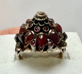 GORGEOUS 18K GOLD RUBY HAREM PRINCESS RING