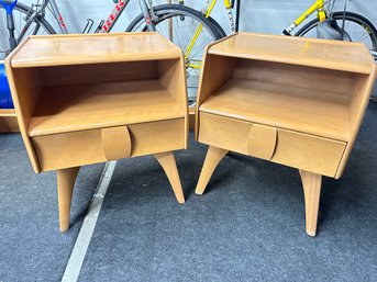 Vintage Mid Century Modern Heywood Wakefield Kohinoor  Maple Nightstands In Champagne Finish