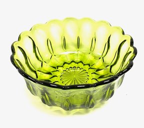 Vintage Fairfiled Serving Bowl In Avocado Green By Indiana Glass