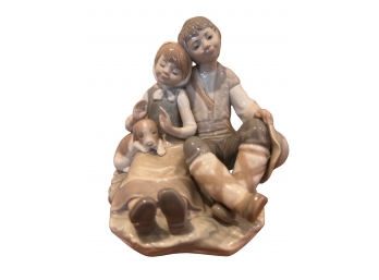 Lladro Couple With Dog-friendship- -glossy- 1230