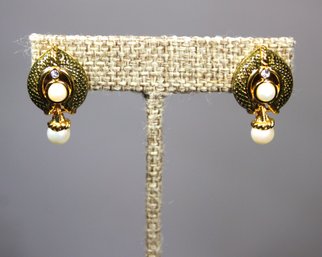 Pair Interesting Costume Pierced Earrings In Gold Tone