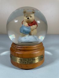 Vintage Winnie The Pooh Snow Globe