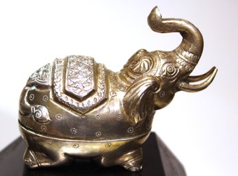 Vintage Sterling Silver Figural Elephant Ethnographic Trinket Box