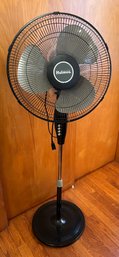 Nearly New Holmes Floor Standing Fan