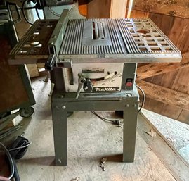 Makita Electric Table Saw - Model 2708  - Note Cord Repair