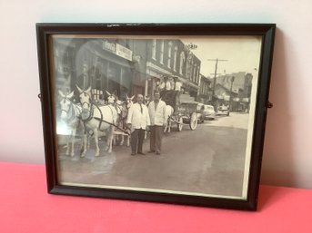 Early Photo Of The Budweiser Horse And Buggy