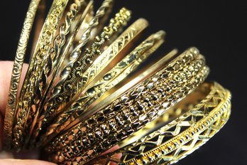 Lot 11 Fine Gold Tone Fancy Bangle Bracelets