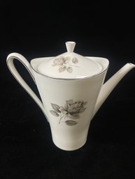 Quality Crafts Fine Porcelain China Tea Pot