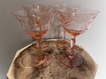 40's Inspired Pink Champagne Glasses With Frosted Pattern