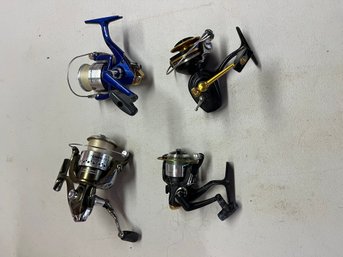 Lot Of 4 Vintage Fishing Reels In VG Condition - PENN- SHAKESPEARE - SAMARAI See Pics