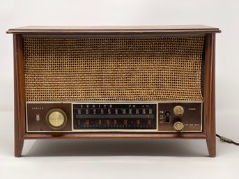 Zenith Long Distance K731 AM/FM Tube Radio