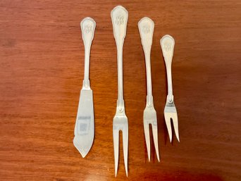 Set Of Sterling Fruit Forks & A Cheese Knife (5.4 Oz)