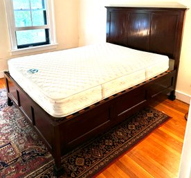 Vintage Raymour And Flannigan Queen Size Bed