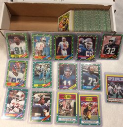 Large Lot Of 1986 Topps Football Cards With Jerry Rice - Reggie White - Steve Young Rookies & More