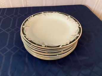 Fairfield China Dinner Plates