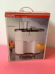 Vitamight Large Capacity Juice Extractor