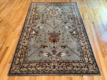 A Lovely Area Rug In Hand-Tufted Wool, 5x8