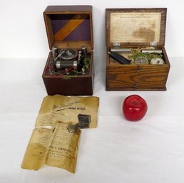 Two Early 20th C. Antique Dry Cell Batteries In Oak & Mahogany Cases - Whitall Tatum Co.