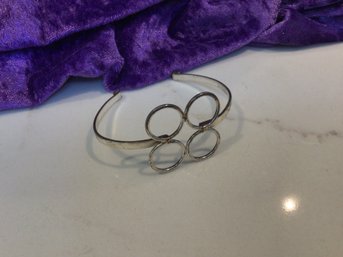 Sterling Silver 4 Circles Bracelet 7.31 Grams