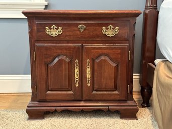 Vintage Pennsylvania House Bedroom Suite: Night Stand 1 Of 2