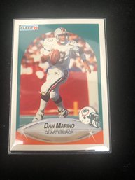 Dan Marino 1990 Fleer Football Card #244 Miami Dolphins