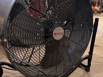 Large Utilitech High Velocity Drum Fan With Work Light