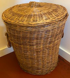 Wicker Laundry Basket With Lid