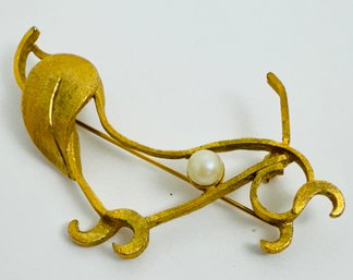 SIGNED BSK GOLD TONE FAUX PEARL DOG BROOCH