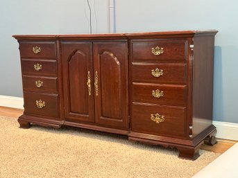 Vintage Pennsylvania House Bedroom Suite: Long Dresser