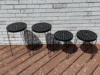 Set Of 4 Round Metal Outdoor Side Tables/plant Stands Each W/3 Hairpin Style Legs.