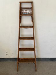 6' Wood Ladder