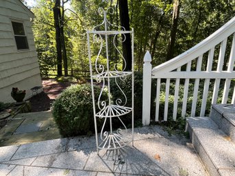 Vintage Corner White Metal Plant Stand