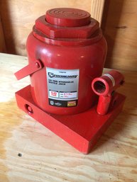 Strongway 50 Ton Hydraulic Bottle Jack #659