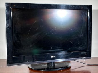 An LG 32 Inch Flat Screen TV