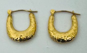 PRETTY 14K GOLD BRIGHT CUT HOOP EARRINGS