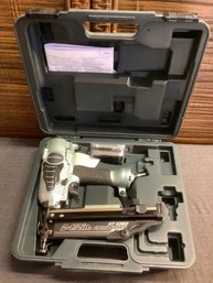 Hitachi Finish Nailer #64