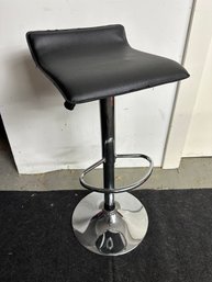 Adjustable Height Bar Stool