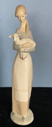Lladro Bisque Porcelain Figurine 'Girl With Lamb' No.4505