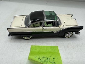 Danbury Mint  1953 Ford Fairlane Crown Victoria  - 1993 - 1:24