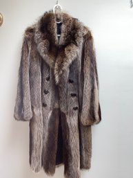 Gorgeous 3/4 Length Mink Fur Coat.