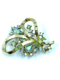 Vintage Signed Coro Goldtone Bow Brooch W/ Peridot Rhinestones