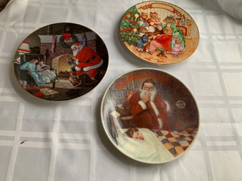 Christmas Themed Decorative Plates