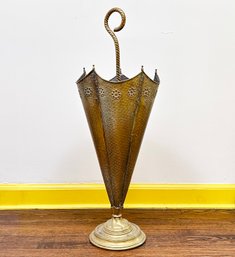 A Magnificent Vintage Copper Lined Brass Umbrella Stand