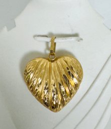 BEAUTIFUL 14K GOLD BRIGHT CUT PUFFY HEART PENDANT