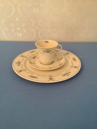 Ribbon Edge Town And Country Fine China Gorham Collection Place Setting