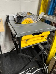 DeWalt DWE7480 Table Saw And Stand (new)