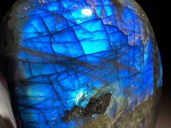 Labradorite Gem Stone, 1 LB 14 Oz, 4 1/2 By 4 1/2 Inch