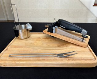 Cuisinart Electric Knife, Large Cutting Board And Accessories