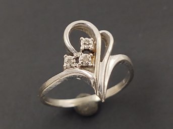 VINTAGE 10K WHITE GOLD DIAMOND RING